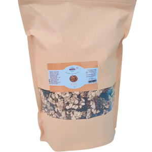 le granola est un mélange de graines (avoine, sésame, graines de chia, graines de lin, courge ,raisin noir, raisin jaune, noisettes, amandes, figues séchés, dattes séchés, orange séchés, pomme séchés, sirop de dattes ,huile d'olive )bienfaits : ils contiennent de oméga 3, calcium , magnésium, protéines, vitamines, zinc, riche en fibres et fer, renforcer les os et renforce l'immunité .